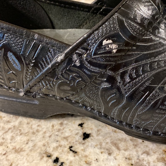 Dansko Tooled size 40 ladies shoes - Picture 6 of 6
